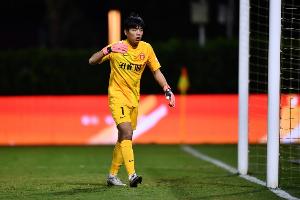 前中超门将王年将成转型拍短剧：曾踢中乙月薪仅3000，坦言偶像是王大雷