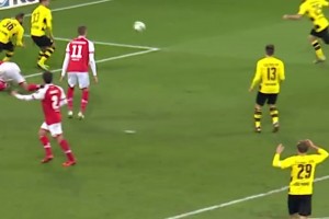 老对手了！多特蒙德客场对阵美因茨精选进球！