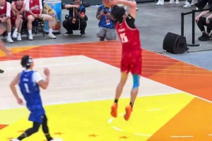 一时分不清谁是主角 ...