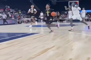 这样才四星？四星高中生帕克各种飞天扣篮，身体素质爆表