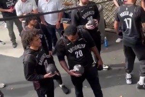 去年崔永熙也参加过！曾凡博随篮网一起参加公开训练！