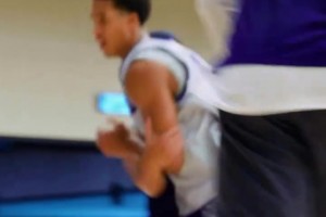 把恶汉属性带入太阳！狄龙连训练都展示出超强硬肢体对抗！