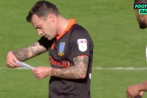 还能用吗？战术小纸条被对手抢了