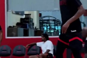 希尔德不满巴特勒发型！巴特勒：我们有时都听不懂希尔德在说什么