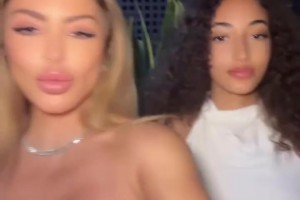 皮蓬前妻和女儿自拍，女儿这颜值感觉比老妈高啊！