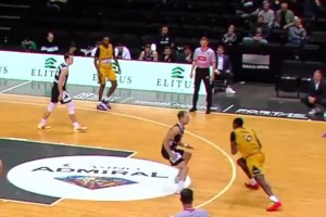 湖人弃将雷迪什，在立陶宛联赛打得像乔丹一样