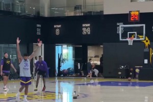 颜值身材都很赞啊！这么多湖人啦啦宝贝，眼睛都挑花了！