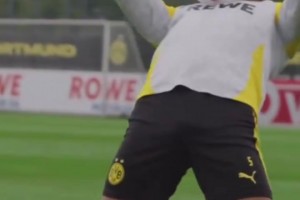 人品球技超赞的！暖心一刻：阿德耶米放弃进攻，把球踢出界外！